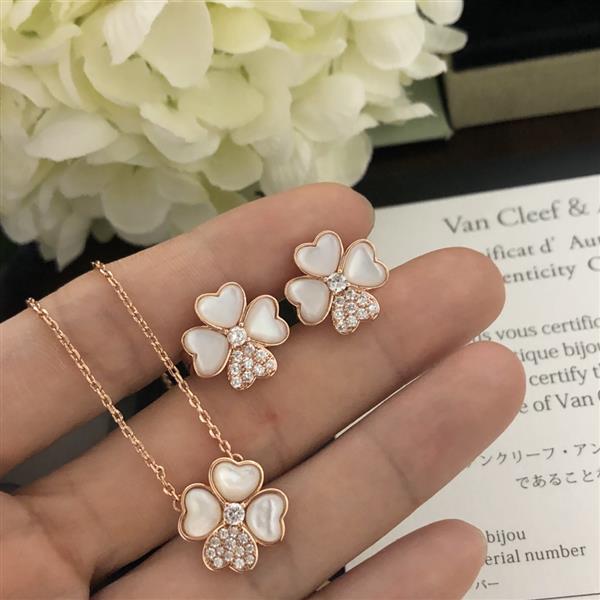 202426145842279 6560